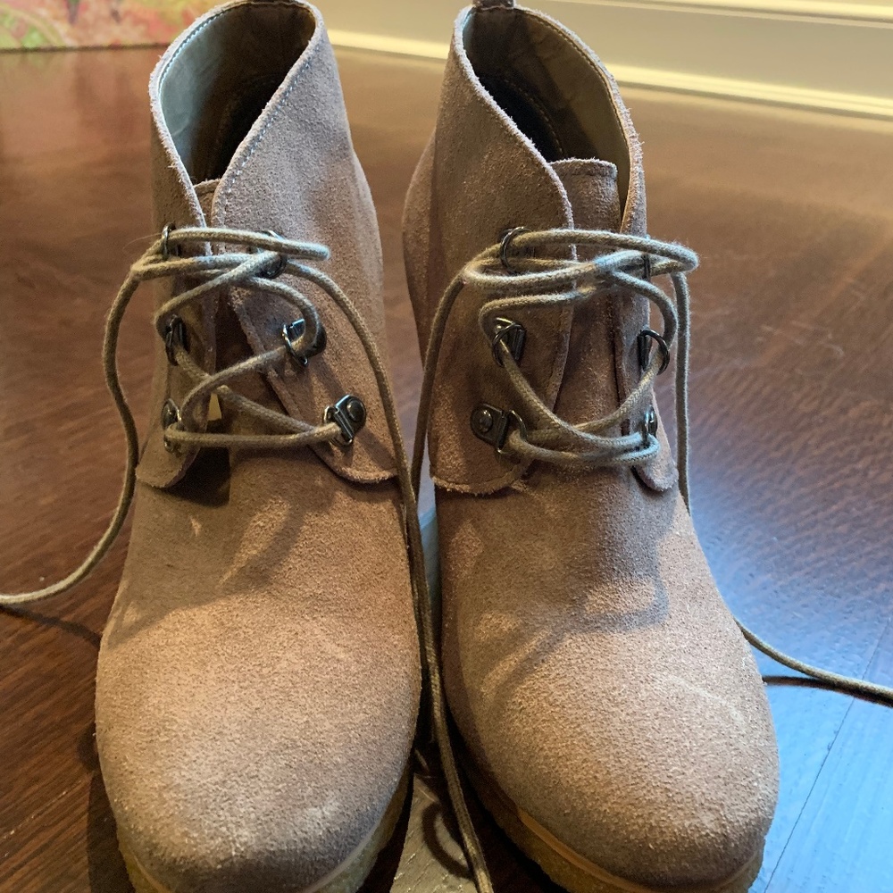 Suede Steve Madden booties